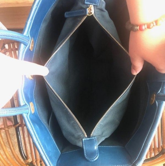 Authentic Chanel Purse - Picture 4 of 8